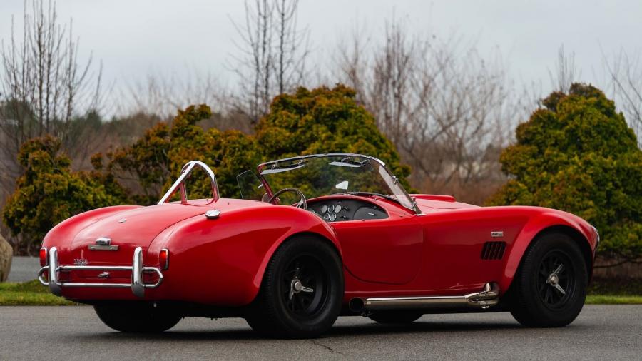  Shelby Cobra 427 1966 года  (фото 8 из 27)